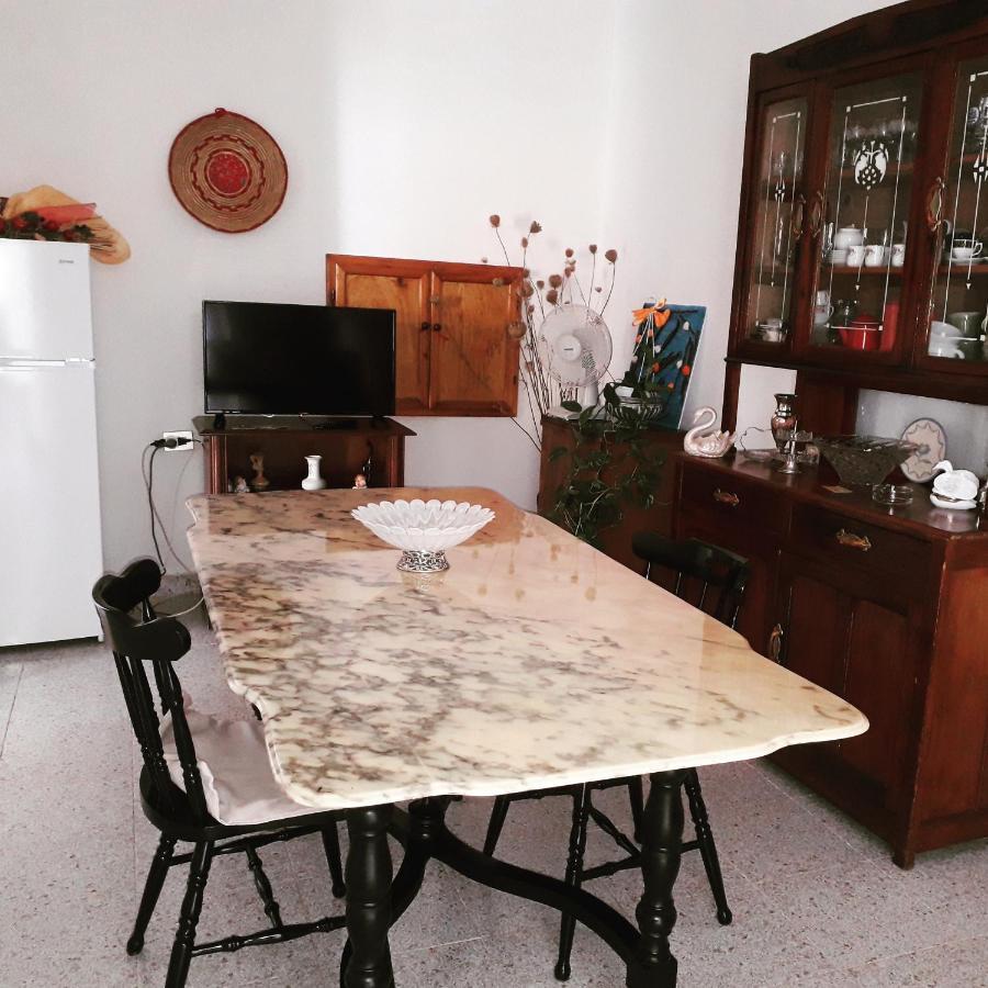 A Casa Di Nonna Iun Q2951 Villa Fluminimaggiore Bagian luar foto